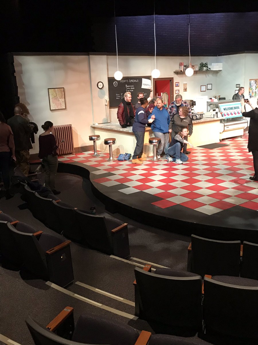 KHassen_'s tweet photo. Now that’s great theatre. Thanks #SDBuffalo. Wonderful performance. https://t.co/dN8by731iS