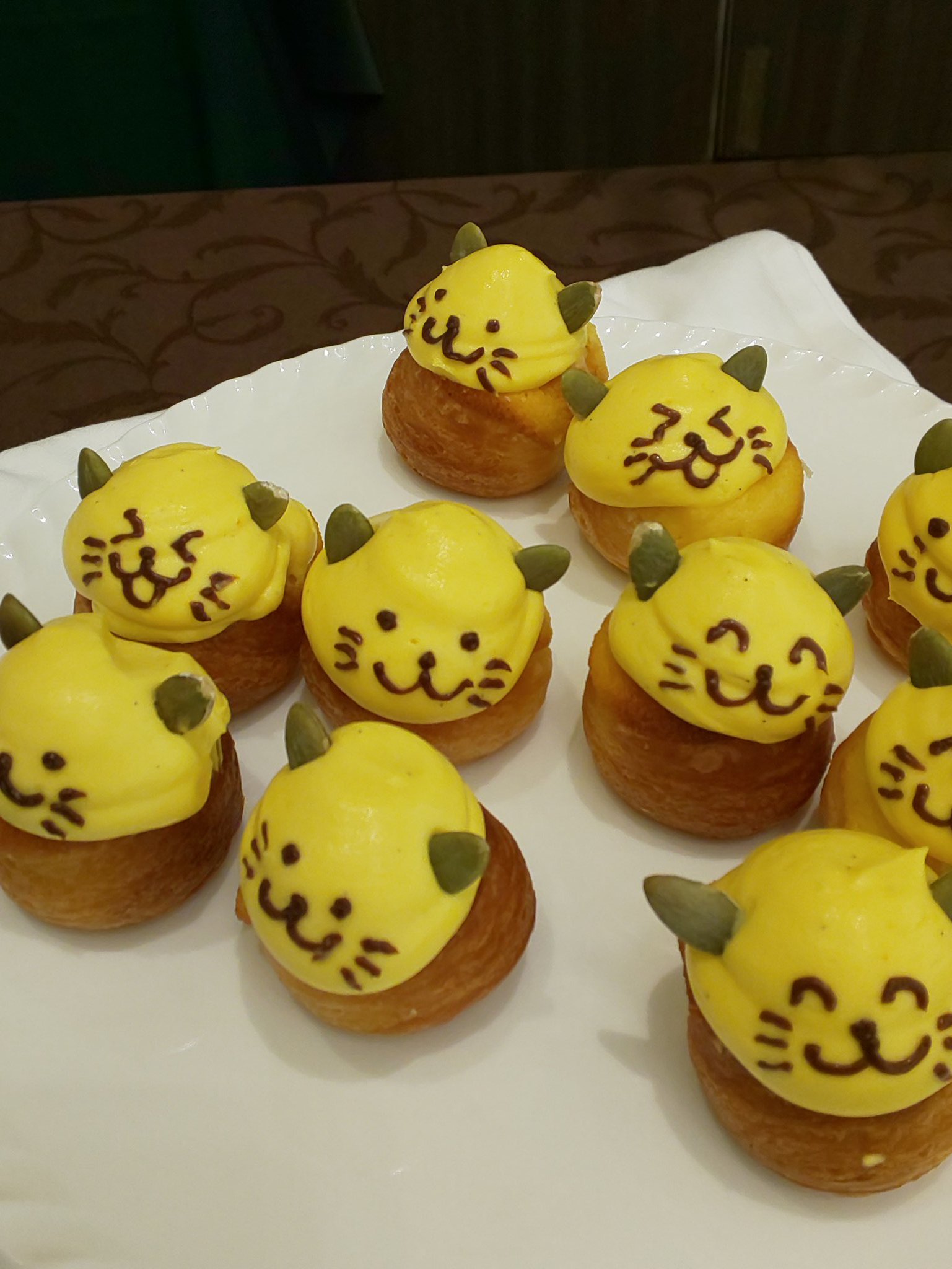熊木 早苗 吉祥寺第一ホテル 猫スイーツバイキング Now 吉祥寺 猫 バイキング 第一ホテル吉祥寺 猫本社 羊毛フェルト ミメット マカロン シュークリーム スイーツ T Co 6xdvw5ia1t Twitter