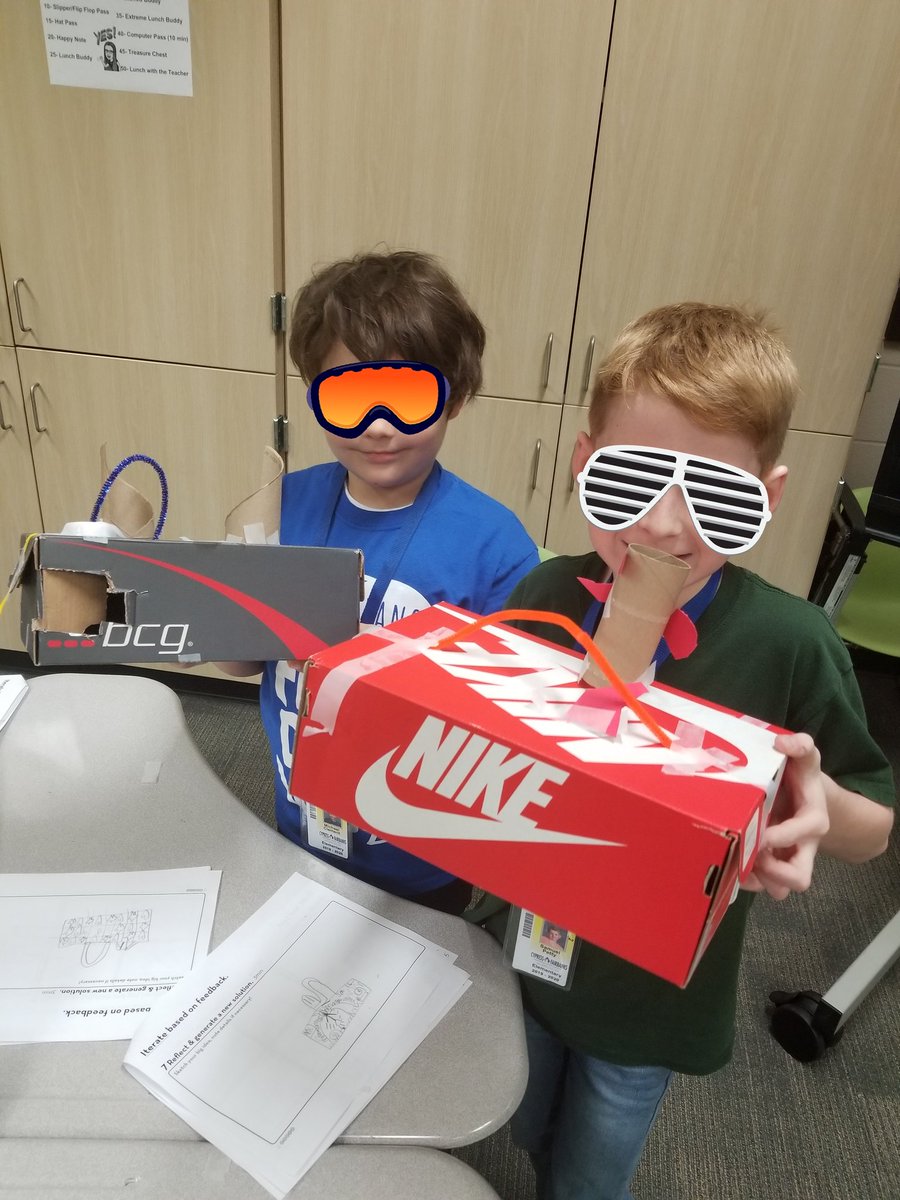 ms_ctran's tweet photo. Day of Design in 2nd grade! We made lunch/snack containers. #CFISDScienceDayofDesign @CFISDScience #dayofdesign #BangBears @BangElementary https://t.co/Q6xyvRI3T5