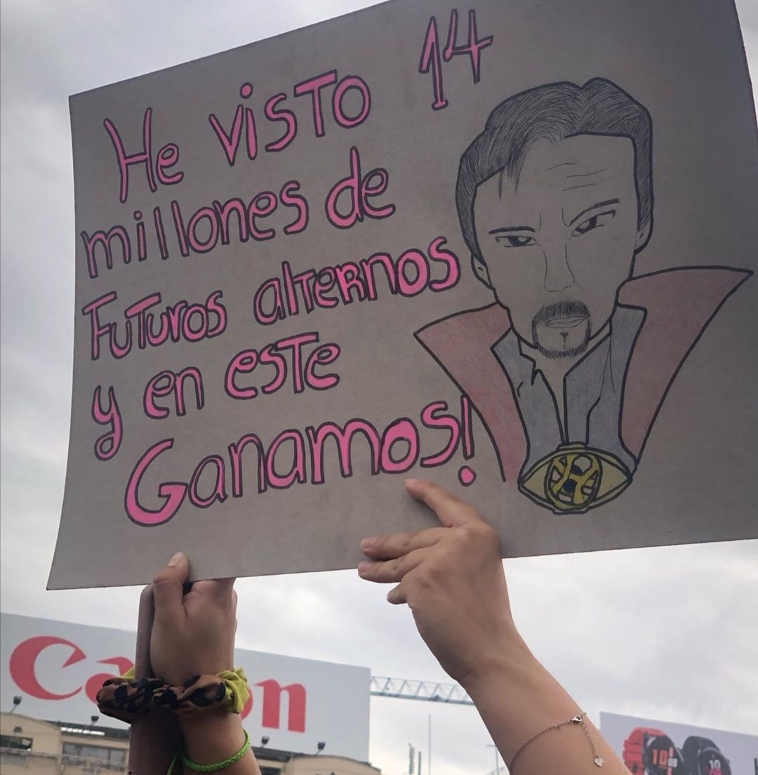 SebaUr77's tweet image. LEJOS, uno de los mejores letreros que a dejado #LaMarchaMasGrandeDeChile. Esperemos que Dr. Strange no se equivoque.