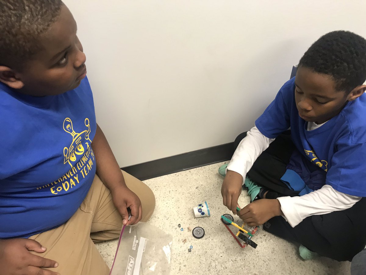 WhitehavenSTEM's tweet photo. WESS brought 8 teams to Engineering Day today to compete in the K’Nex Bridge Building, Transportation, Egg Drop, and Flash challenges. Our students had an awesome, innovative day at University of Memphis!
@uofmemphis #EDay #Innovators #STEM #STEMulate #FutureEngineers #Teamwork https://t.co/BRdqLeDJku