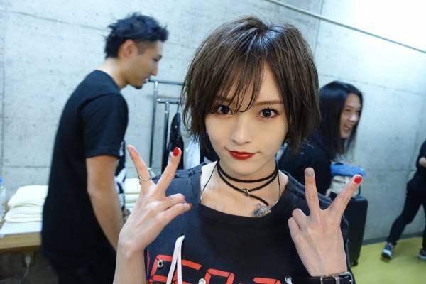 つかささんのツイート さや姉見てたらショート可愛すぎてなる つかささんのツイート さや姉見てたらショート可愛すぎてなる