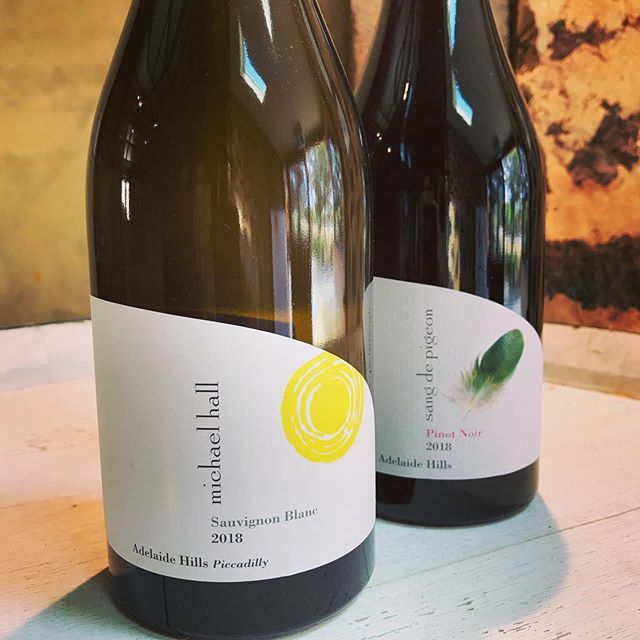 A pair of new releases have just landed in the tasting room. 2018 Michael Hall Sauvignon Blanc and 2018 Sang de Pigeon Pinot Noir. 
On tasting until 5pm today, then we’re off to watch the rugby! 🏴󠁧󠁢󠁥󠁮󠁧󠁿🏴󠁧󠁢󠁥󠁮󠁧󠁿🏴󠁧󠁢󠁥󠁮󠁧󠁿
#adelaidehillswine ift.tt/345iLYl