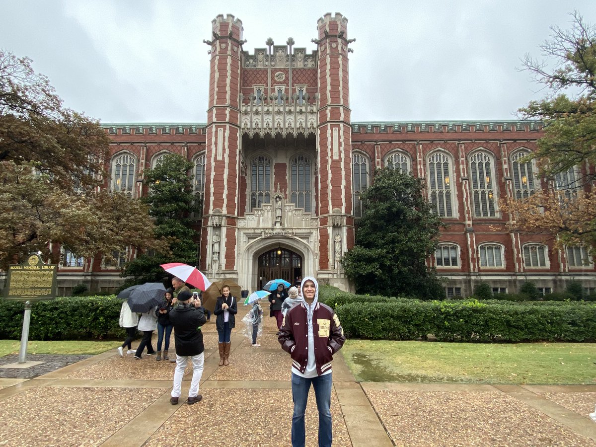 ASosamon's tweet photo. A rainy but amazing tour of @UofOklahoma today. Thank you @OU_Wrestling, @LouRosselli &amp; @Mike_Lightner34 for sharing the vision and allowing me to catch a practice. #motivated #dedicated https://t.co/PjtTqWie5N