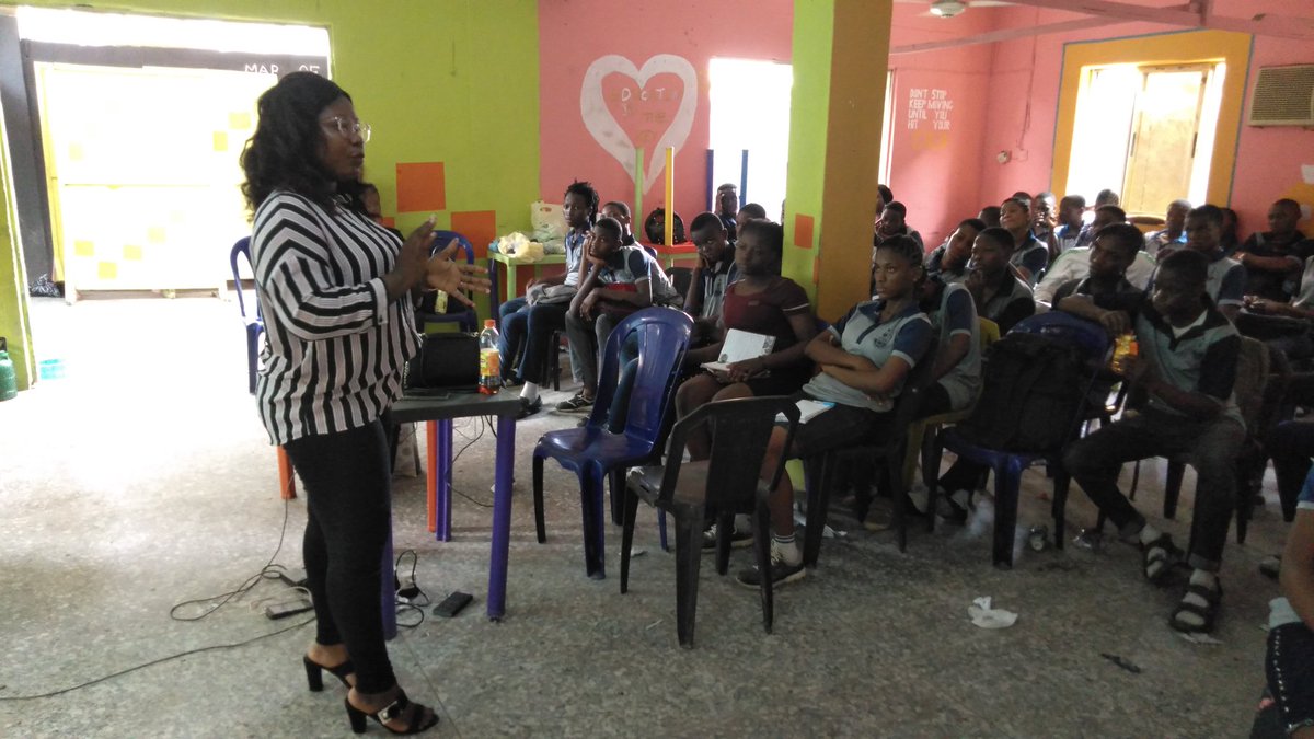 We are also empowering them mentally by equipping them with soft skills.

Miss Oluwafunmilola Gbenle of Naijaparty essentials spoke to the teenagers on Owning your Business.

#adlaiheroesfoundation #equipandempower #Empowerment #skillacquisition #training #grooming #development