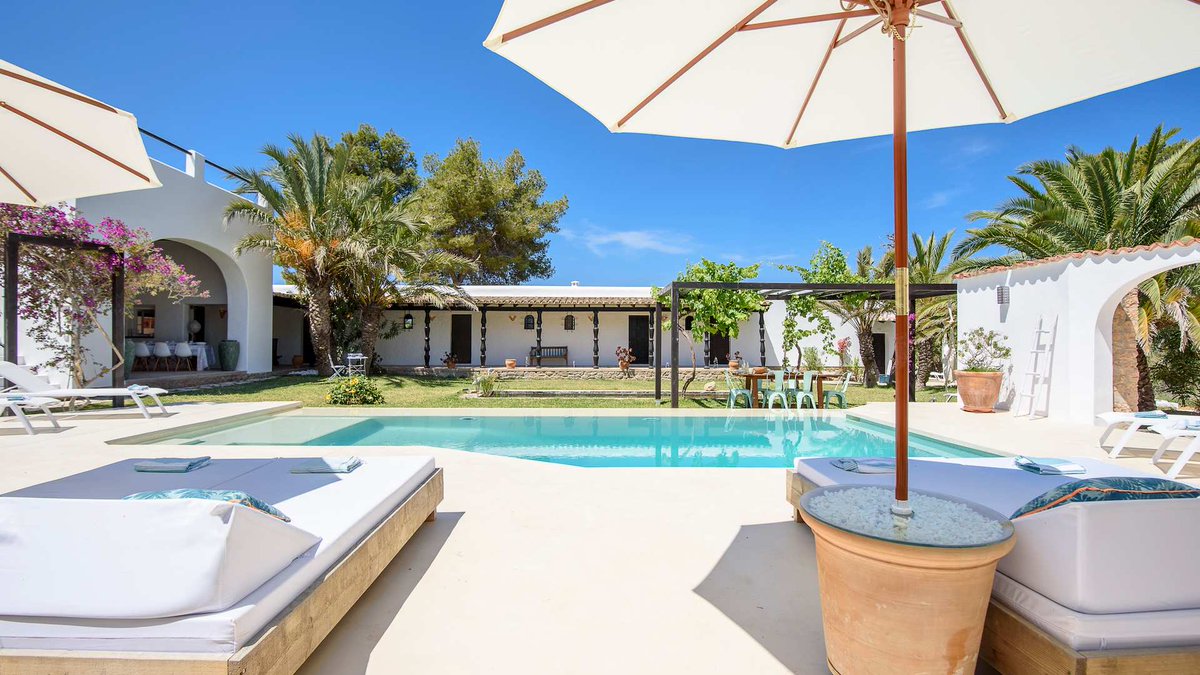 Perfect breakfast set up at Villa San Agustin Exclusive...heavenly! #ibiza #holiday2020 #luxuryvillas bit.ly/2ph6HEr