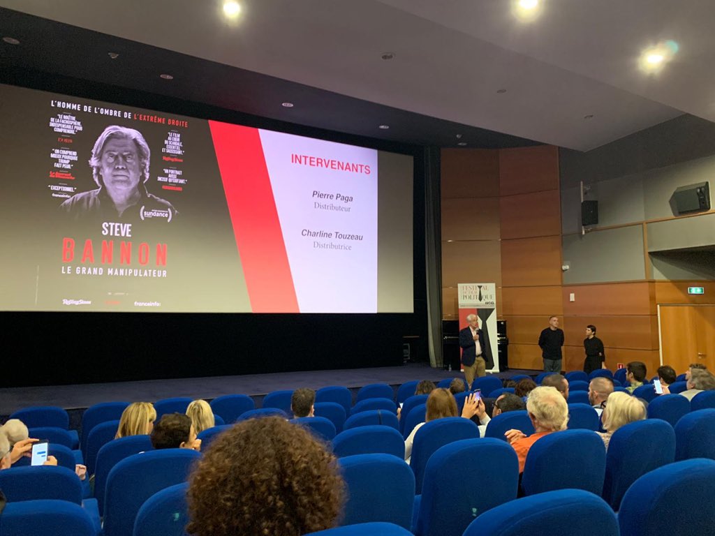 Ce #jour3 du #FestivalFilmPolitique a débute avec le #documentaire Steve Bannon, le Grand Manipulateur