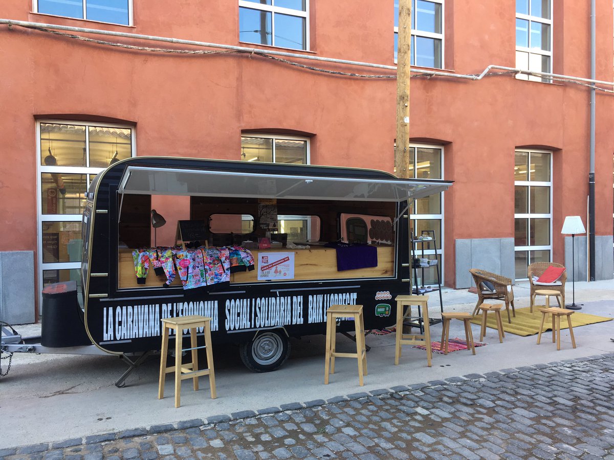 cercleNordSudBL's tweet photo. Ja estem amb la 🚐Coop Truck a la #FESC2019 a la @FabraiCoats  Passa’t a veure’ns i informa’t per fer-te sòcia de la cooperativa @EsperanzahWMF i dels projectes de l’ecosistema del Baix Llobregat https://t.co/yq6m7lnyut