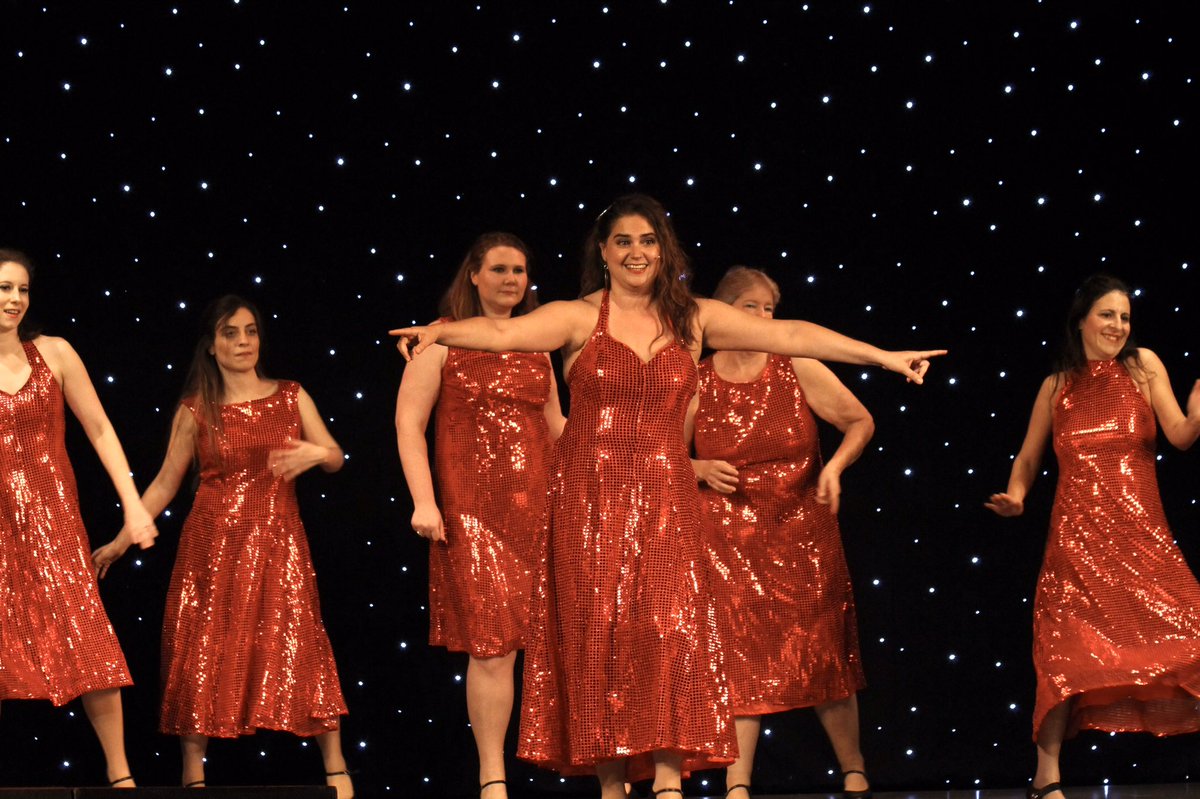GlocMT's tweet photo. Tonight is your LAST CHANCE to see #TopOfTheGlocs!

If you’re looking for a fun Saturday night out full of songs you can dance along to and a cheap bar, come and join us at St Benedict’s School, Ealing 💃🏼🥂

Book quickly, remaining tickets are going fast! https://t.co/MFeBxiCtQC https://t.co/eTgVgZGfSX