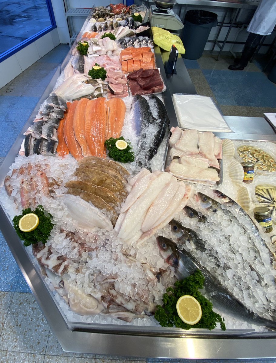 TheEasyFishCo's tweet image. Great flash #fishmongers #heatonmoor #easyfish 🐟