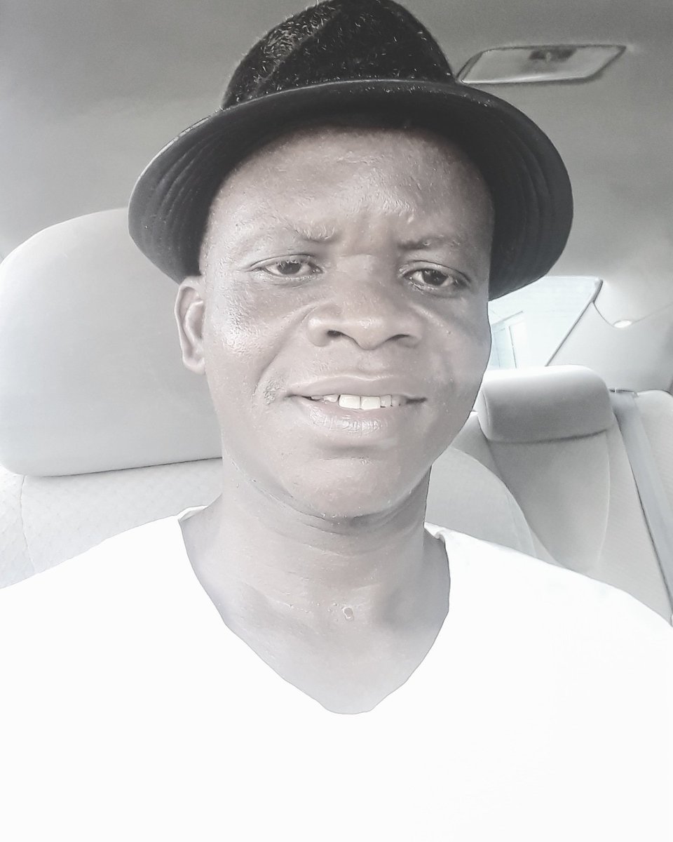 Moskambel's tweet photo. Never marry because you need a gold mine or fat bank account, marriage is not a gold mine, a business contract or world bank; marriage is for love and support; marry for these and with purposeful life; money will surely play its role. #Mosbless #Moskambel #KambelAfrica https://t.co/JKYdZCp77R