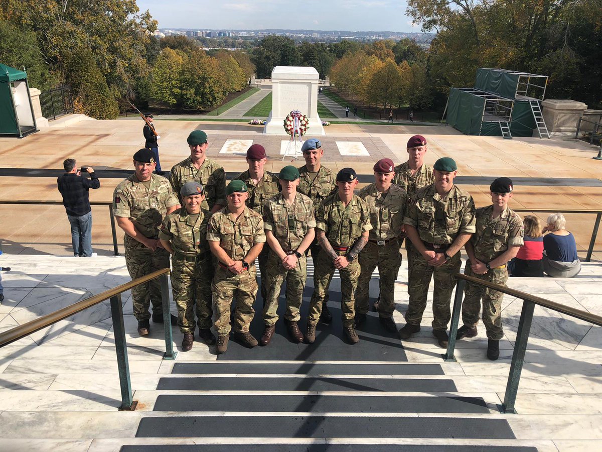 1ATR_Chavasse's tweet photo. ATC(P) Marine Corps Marathon Team have visited the FBI and Arlington Cemetery. An act of Remembrance with the Army Recovery Capability. @1ATR_Chavasse @CO_1ATR @RSM_1ATR_P https://t.co/IXhKLcc4cm