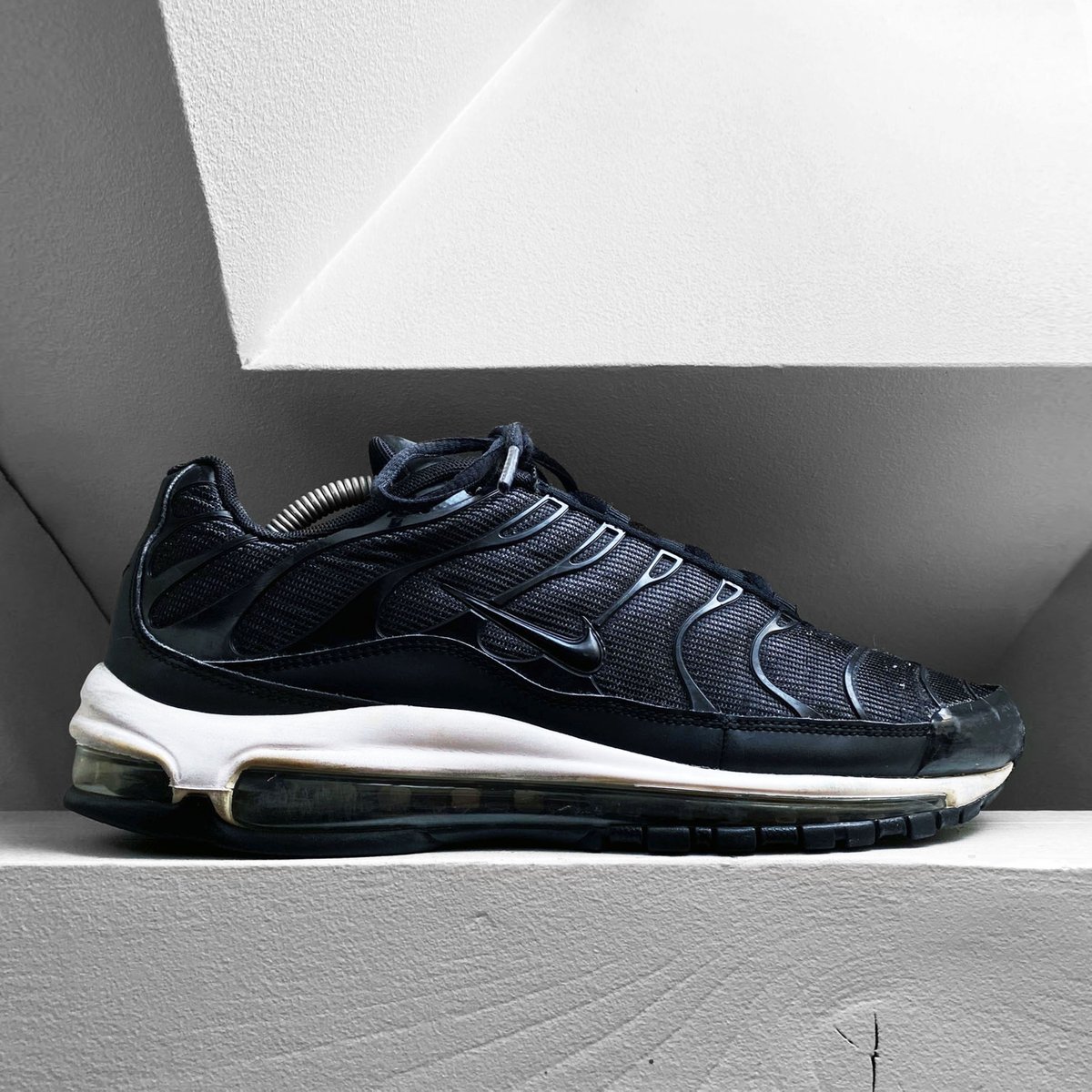 everydaysupply's tweet photo. 🔴 Sold out

Nike Air Max 97/Plus

Link > https://t.co/Rhv3FQNtkF https://t.co/wUJlr8ZWCr