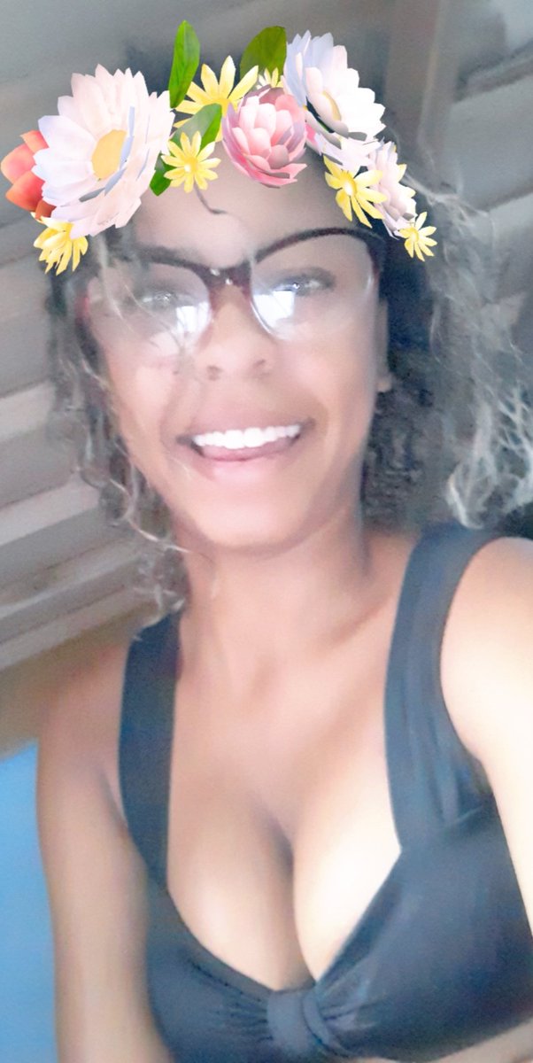 EstephanyMedei's tweet photo. O meu brilho é maior que os olhos grandes que me sercan sou abençoada por deus e nada tira meu brilho 🤷‍♀️🥰🍃❤🙇‍♀️🙌 https://t.co/PJ4PL3MyuE
