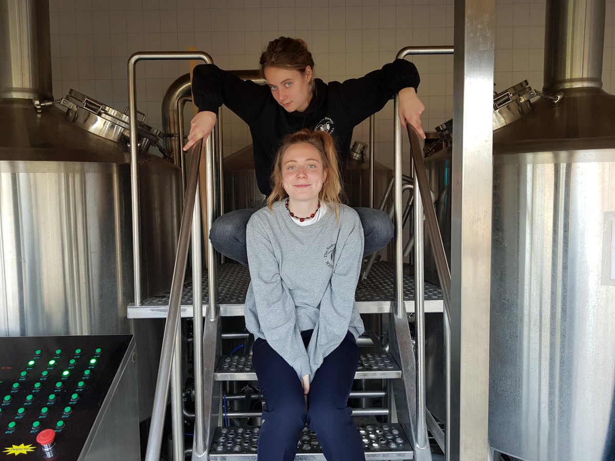 OP HET BIERMENU 
Proef een ***waggle dance*** of een ***BZZZ*** van de <a href="/SistersBrewery/">The Sisters Brewery</a> <a href="/cafevanvelsen/">Café van Velsen</a> tijdens het #streekbierfestival 🍻💪🏼