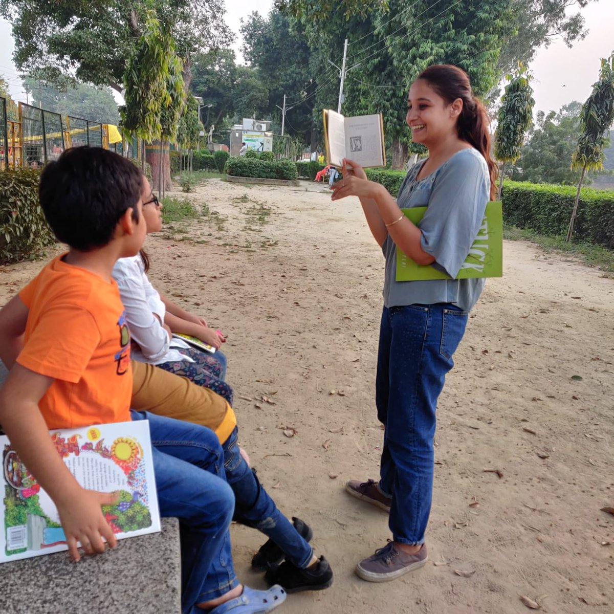 NutSpaceStories's tweet image. Sparking creativity and inquisitiveness in children of Nutspace with a fun outdoors session. A wonderful book, open skies, fluffy clouds and birds flying by. Isn&apos;t it amazing what wonders a fresh breath of air can do to one&apos;s mind.

#booksleuths #raisingreaders #nutspace