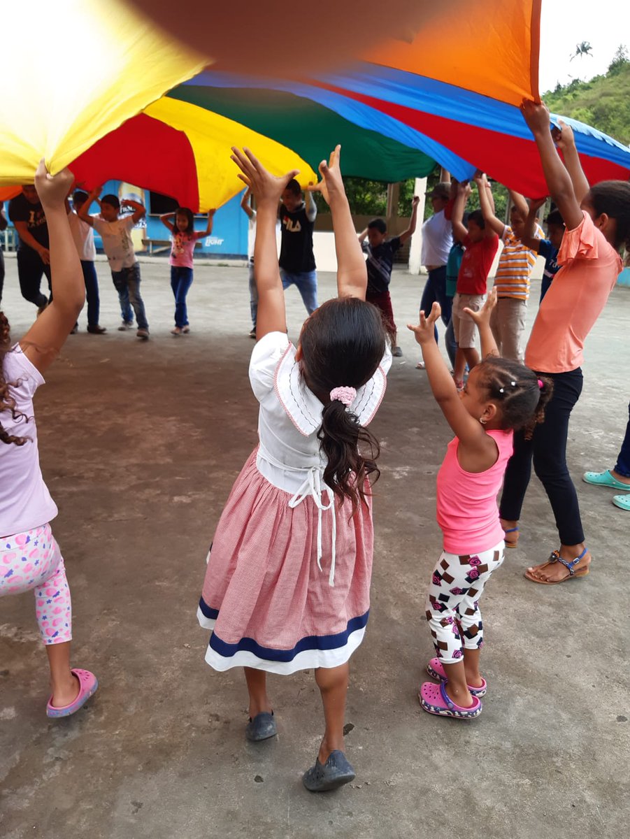 srmcarla's tweet image. #fidarsi 
Orecchio non ha sentito,
occhio non ha visto
che un Dio, fuori di te,
abbia fatto tanto
per chi confida in lui.
Is 64,3