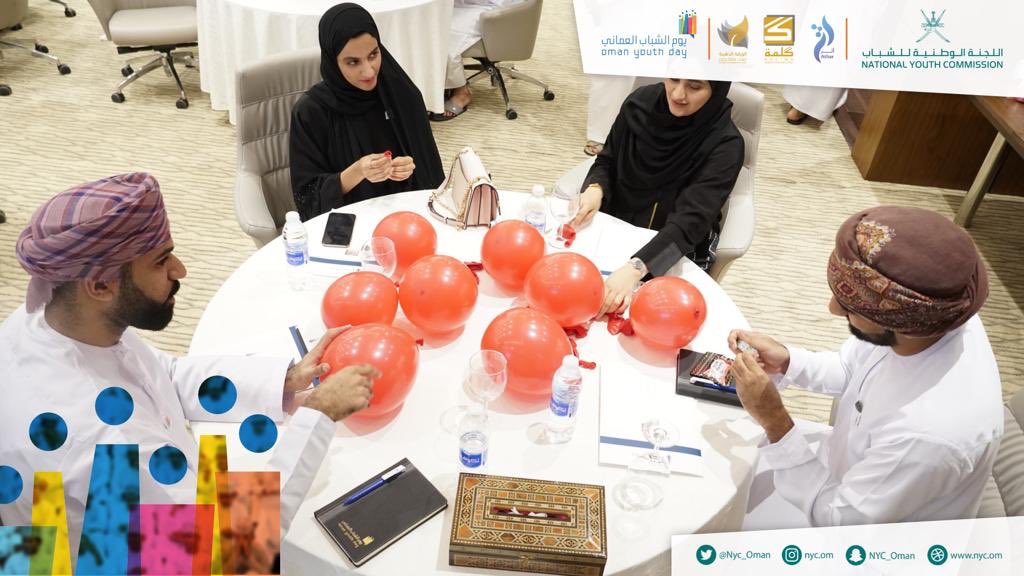 Kalima_Oman's tweet photo. تعرفتوا على بعضكم زين؟😋

خلونا نكسر الحواجز عشان نعرف بعض ونشتغل مع بعض زين😎🔥

#مشاركة_وإلهام ✨

@Nyc_Oman 
@MIG_Oman 
@athar_oman 
@Kalima_Oman https://t.co/CM0s6v3hD3