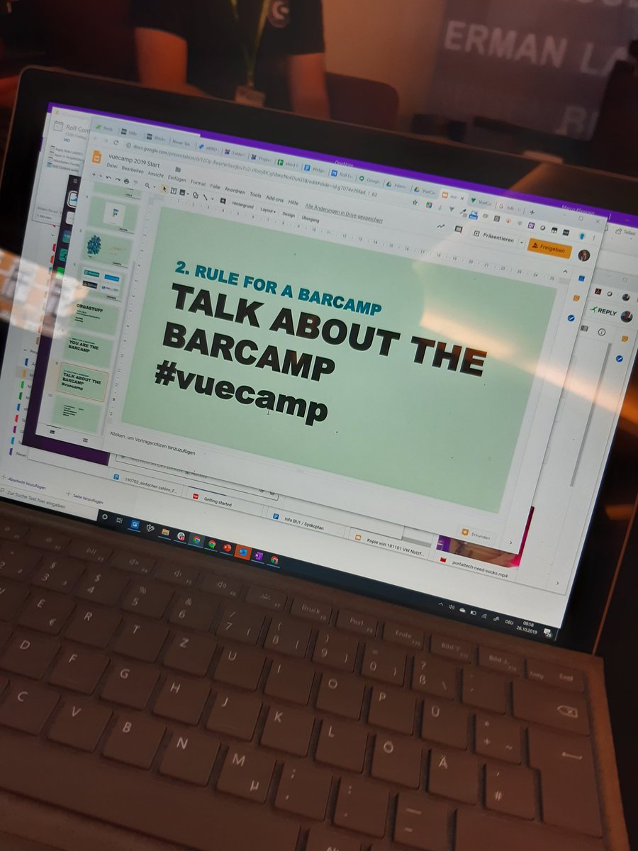 Web_Marco1's tweet image. Ich fang dann mal an #vuecamp