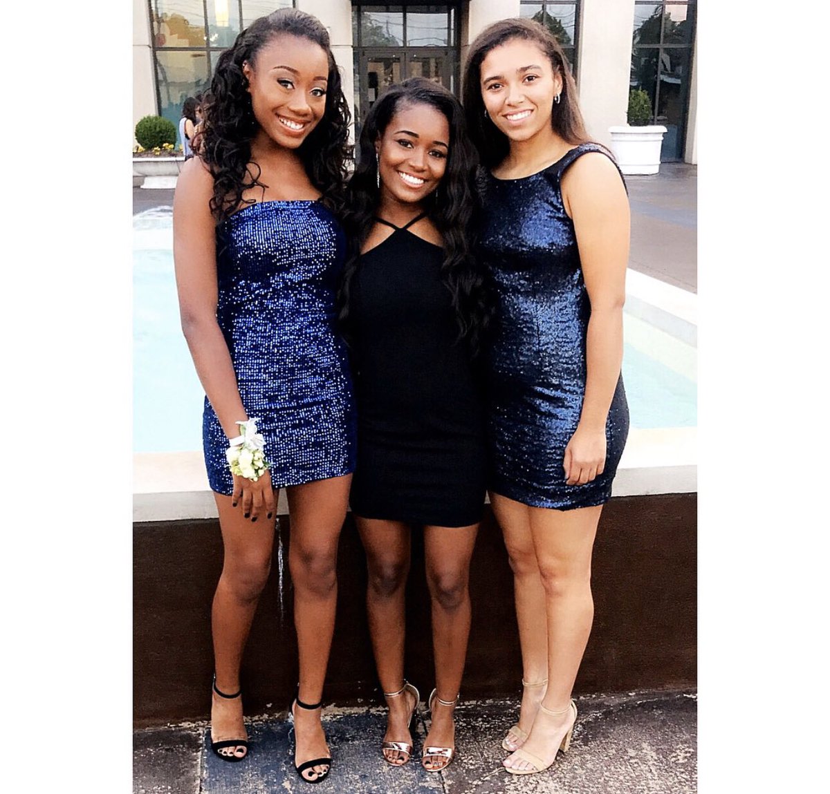 jazzipoo2's tweet photo. Praying you come home safe ❤️ https://t.co/U4z2mrdue5