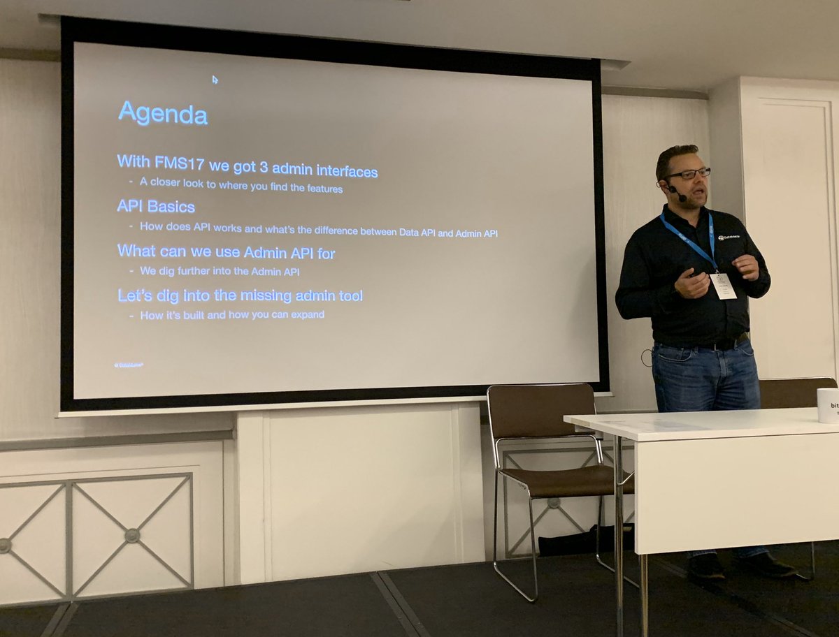 soyjavidura's tweet image. Primera sesión del día: Claus Lavendt (@DataManix) nos habla de la admin API de #FileMaker server.
¡Imprescindible!
#SpanishDevCon