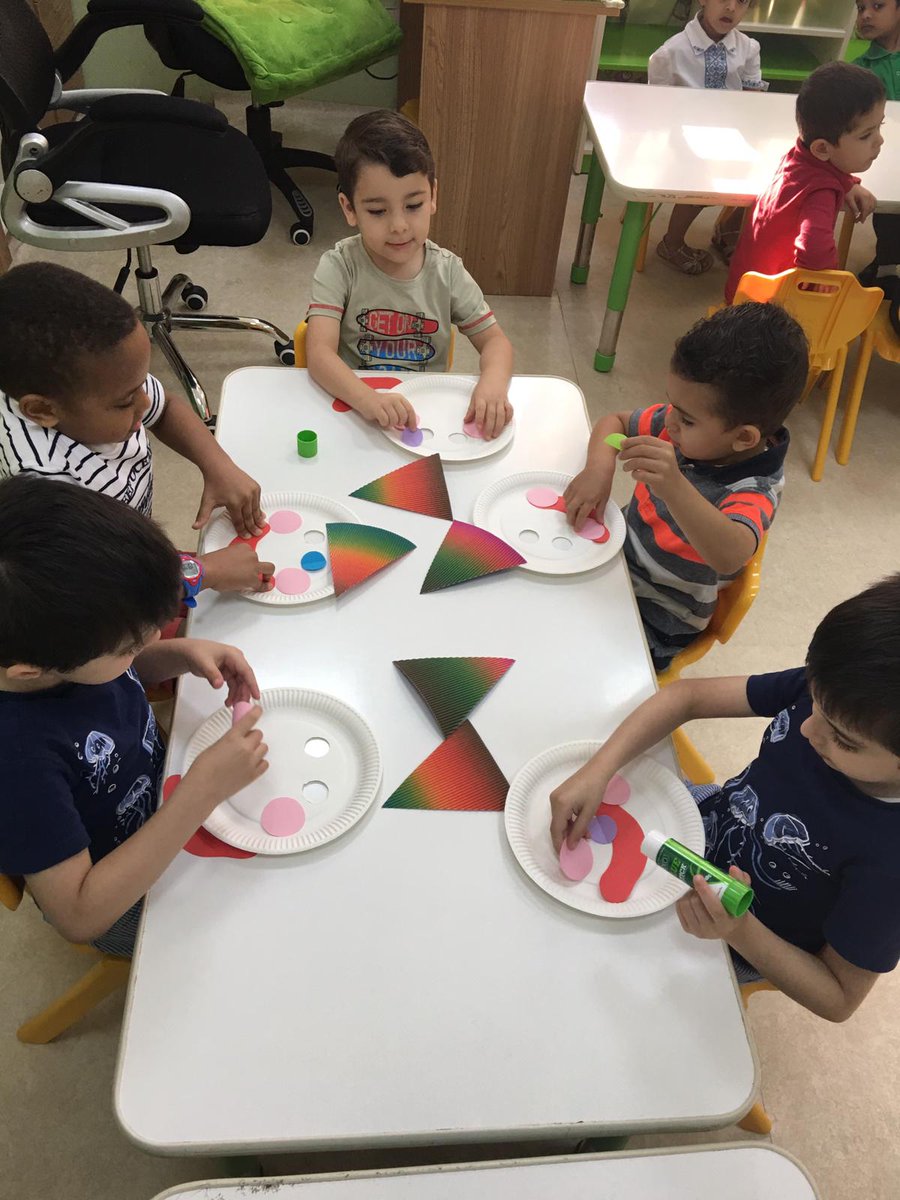 LittleVillageQA's tweet photo. KG1 students enjoyed decorating their masks during "Mask Day". Well done kids 👏
#littlevillage #kindergarten #schoolactivities

Note: complete photos are posted on our facebook page😊 https://t.co/HxUBSaJ551