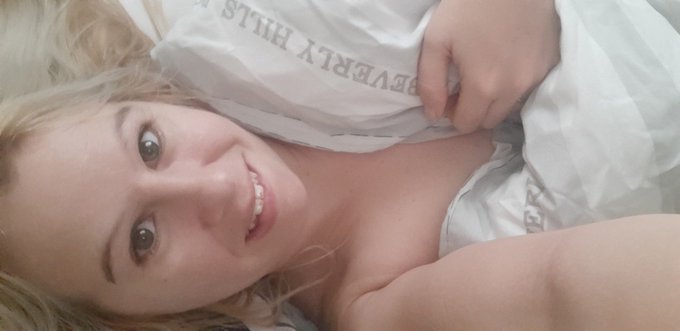 Ok rugby fans . . .  Time to get out of bed, who's with me? #RugbyWorldCup https://t.co/wjz2n5GuPJ<a href="/tag/rugbyworldcup"class="tags"><span>#rugbyworldcup</span></a>