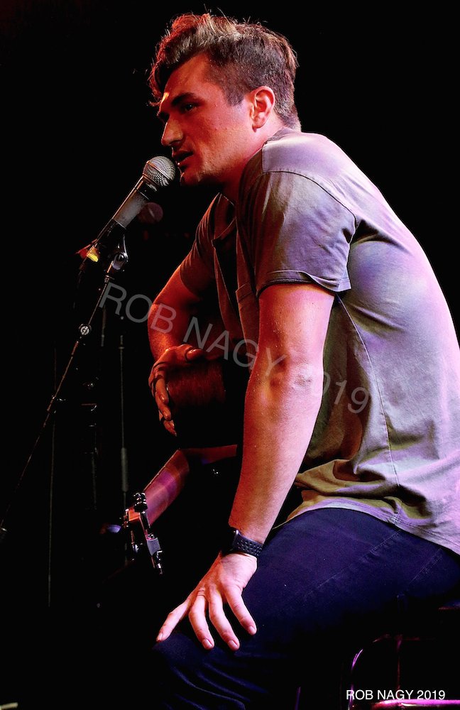 rnagy62's tweet photo. Rising star Willie Shaw at the The Troubadour (Hollywood, CA) last night. You are going to hear about Willie. Images by Rob Nagy 2019 @willieshaw @singer @somgwriter @thetroubadour @hollywood @california @rnagy62 https://t.co/kMF3SX9ptv