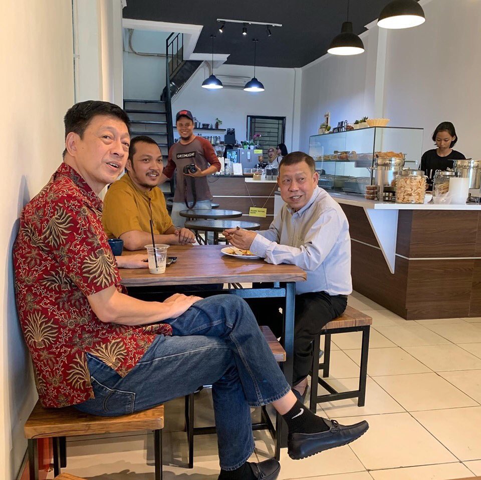 ARIF_126's tweet photo. @mazzini_giusepe Kopi Lim. Jl. Taman Makam Pahlawan Taruna, No.34. Kota Tangerang. https://t.co/QgmCHOowao