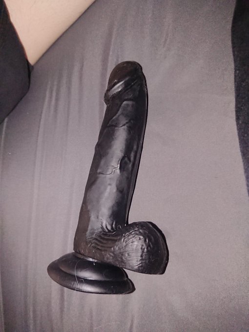 Rt if you want to see me play whit that big black monster!! ? #bbc
#bigdildo #gay #ass #8inch #19cm
#dildo