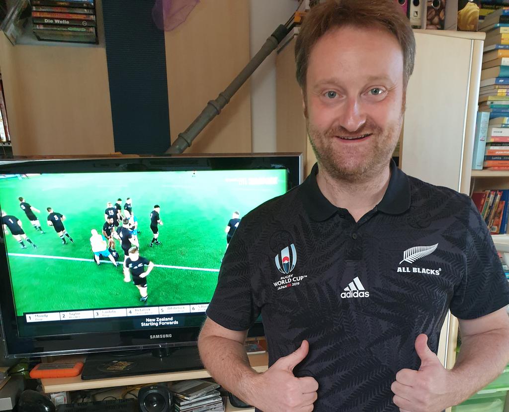 freaky_Rene's tweet photo. Perfekter Tag. Am Geburtstag spielen die All Blacks ums Finale! Go Kiwis!
#RANRugby #RWC2019 https://t.co/qUoQAcrM8w