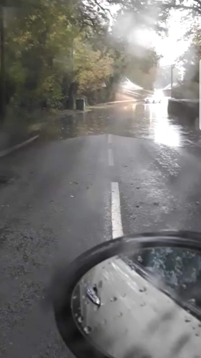 PASST97976780's tweet image. Would @StaffordshireCC like to assess the walking route on #schoolrun today? You'll need a raft today!. No child should risk death for an education on #walktoschool @Pedestr_Safety @Road_Safety_GB @RNLI @ExpressandStar @HarrietEvans_ES @GMB @ITVCentral