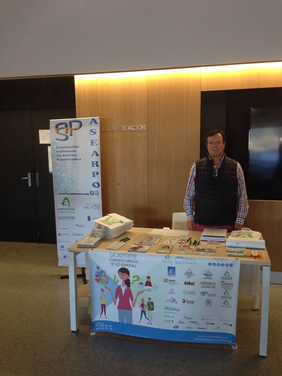 Asearpo's tweet photo. Ya estamos esperándoos en #HospitalÁlvaroCunqueiro el para la XV Jornada Nacional de #Artritis
Todavía hay tiempo para acercaros 😊
#OctAR19 #ConcienciAR
@ConArtritis @ConoceArtritis https://t.co/TWwoj0L8VL