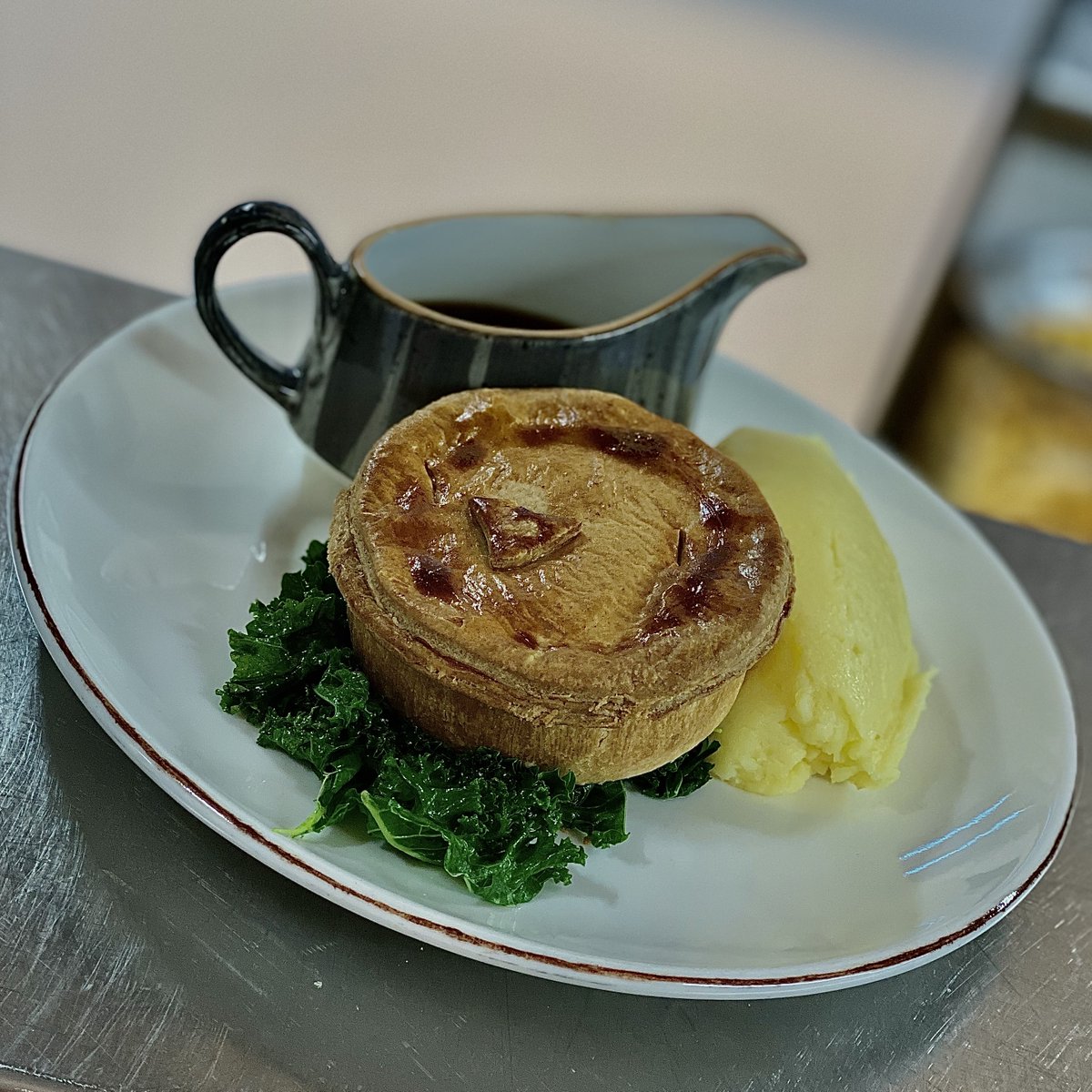 Saturday is pie day 🥧 Our pie of the day is; Chicken, smoked ham, Honeydew organic ale, served with mash, kale and red wine gravy. Tuck on in! 🍴🤤 #pieoftheday #onlyatfullers #beproudofit