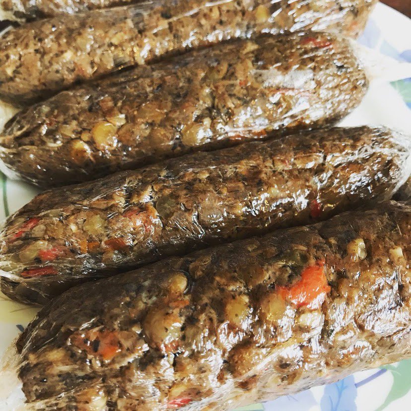 KentFarmers's tweet photo. The @SteelyGood Food Co brings you a gourmet range of #Vegan #Vegetarian dishes to farmers markets, food festivals &amp; delivery in Maidstone. Find out more about @SteelyGood here https://t.co/tFnPVV6Xmj
#ShopLocal #Kent https://t.co/NghHsQxjmH