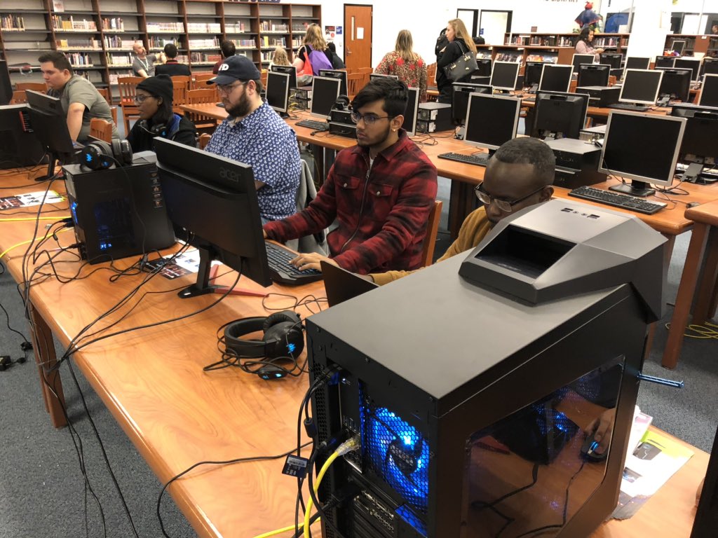 UHDesports's tweet photo. Stop by the @Acer esports lounge at the @TCCAConf for live interactive demos with our UHD Gator esports athletes! #UHDgators #finishstrong #TCCA2019 #TCCA #college #esports @uhdowntown https://t.co/XkWWy1AJV7