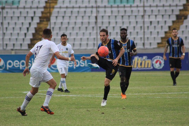 SoyNuevaPrensa's tweet photo. #Mineros de Guayana visita el “salón” de Estudiantes de Caracas - https://t.co/4CnrjXiSp0
#SoyNuevaPrensa #Estudiantesccs #Futbol #Maracay #Torneoclausura #Visitante #Deportes #Fútbol https://t.co/uDCVt63H01