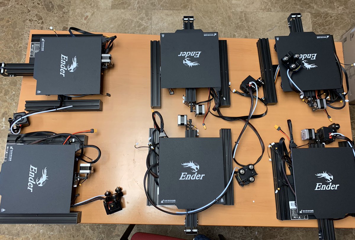 innovaland3d's tweet photo. Ready to play! Esta tarde nos hemos venido hasta el almacén para montar y poner a punto 8 #ender3pro para un cliente. Podéis seguir en nuestra history de instagram todo el proceso y algún truquito a tener en cuenta 😘
#ender3 #creality #ender3dprinter @Creality3dprint https://t.co/WgaQlZUBaA