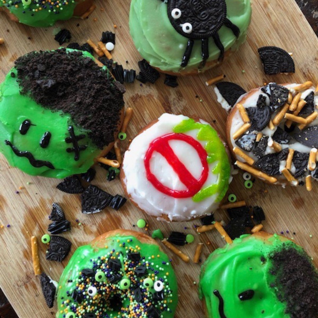 goviridescent's tweet photo. 🍩 We are thrilled to host Doughnut Day at VK TODAY where we will be featuring Fried Halloween and Fall-Inspired doughnuts from @ftwrvegancuisine ✨
From 10AM-3PM they will be selling their fried, delectable doughnuts
#ViridescentKitchen #dfwvegan #dfwfoodie #vegandoughnuts https://t.co/PupGi2EqFY