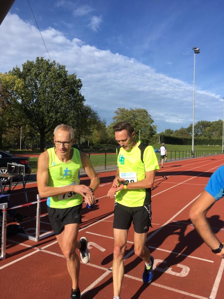 TeVeldeResearch's tweet photo. Goed afgezien met team van @LoopgroepBunnik bij @Pheidippides030 https://t.co/0C5WlEOrt2