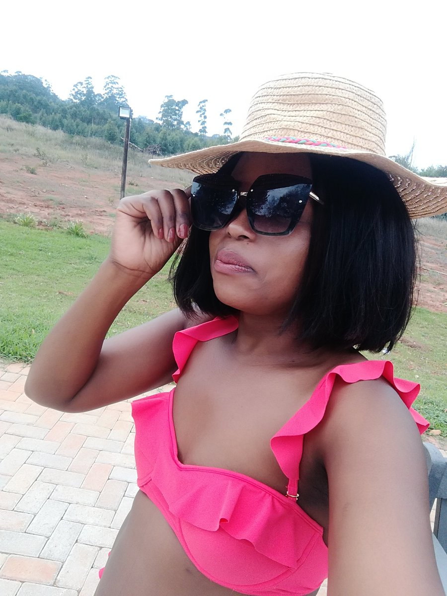 NdekaSweet's tweet image. Brown Skin🍹