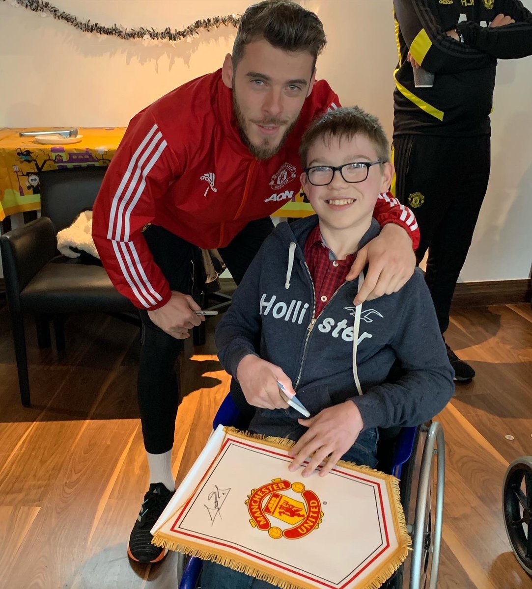 MU_Foundation's tweet image. “They call it a Dream Day for a reason because it feels like a dream meeting all these players and watching them train.” 🙌🏼

#MUdreamday