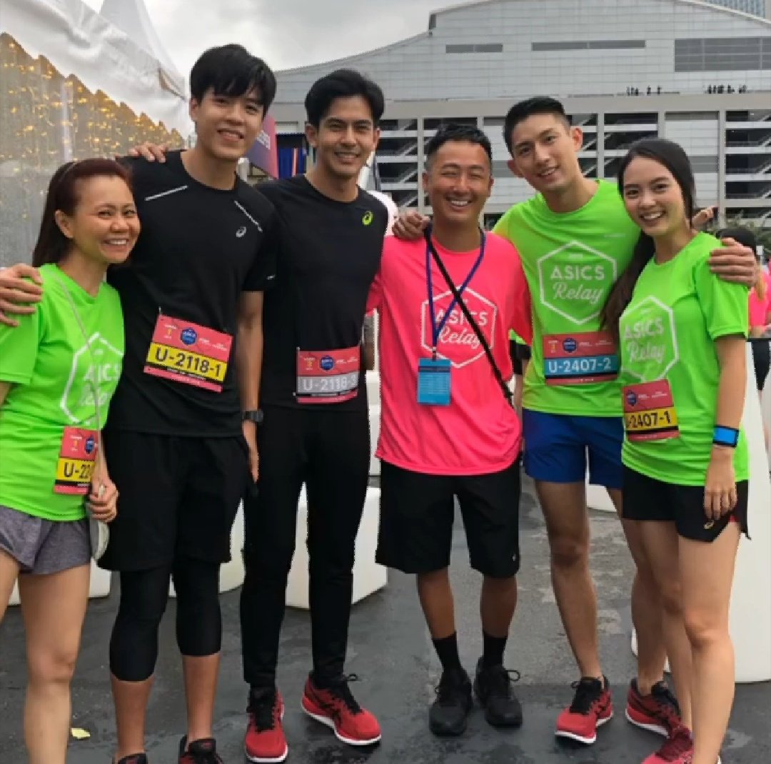 mhoojeab's tweet photo. Asics Relay 2019 🏃♂🏃♀🇸🇬
#ASICS
#ASICSRELAY2019
#AsicsRelaySG
#ASICSTH
#toey_pongsakorn
#เต้ยพงศกร
Cr. gabriel_yap https://t.co/ZePEPuGVCt