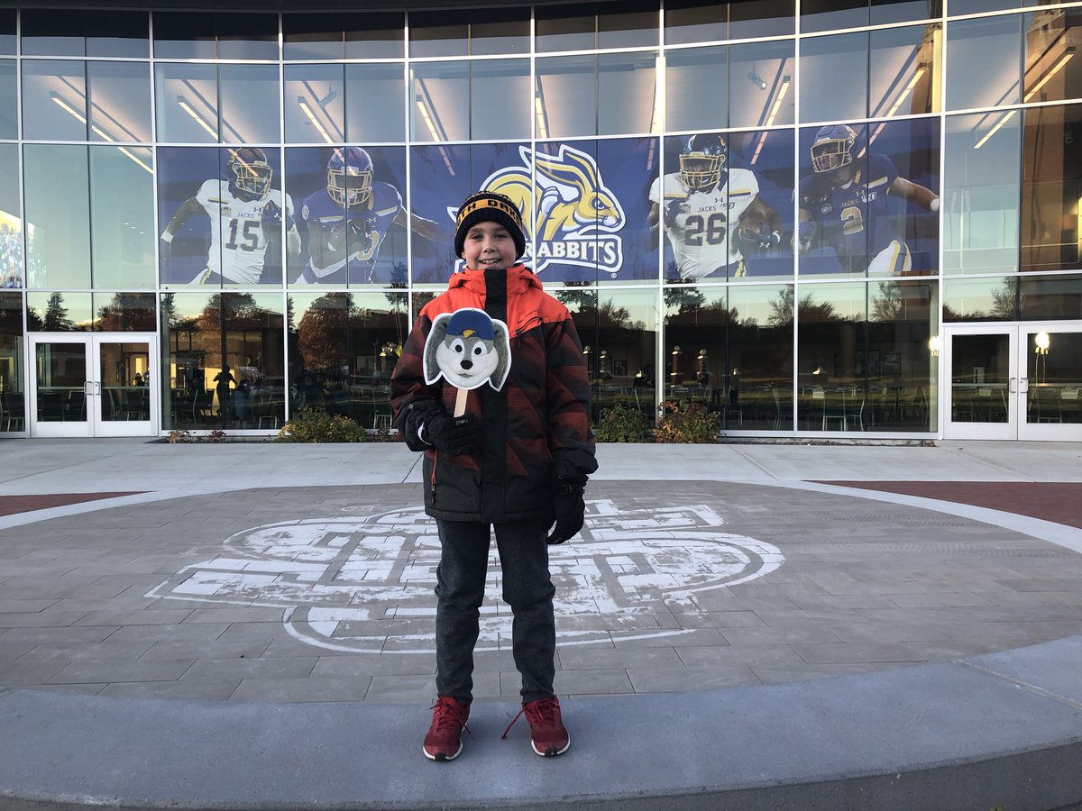 Josh_Johnson84's tweet photo. Wake up Jackrabbits! It’s @CollegeGameDay and a Great Day to be a Jackrabbit! #BringTheBlue #GoJacks https://t.co/ZfOvPkX51V