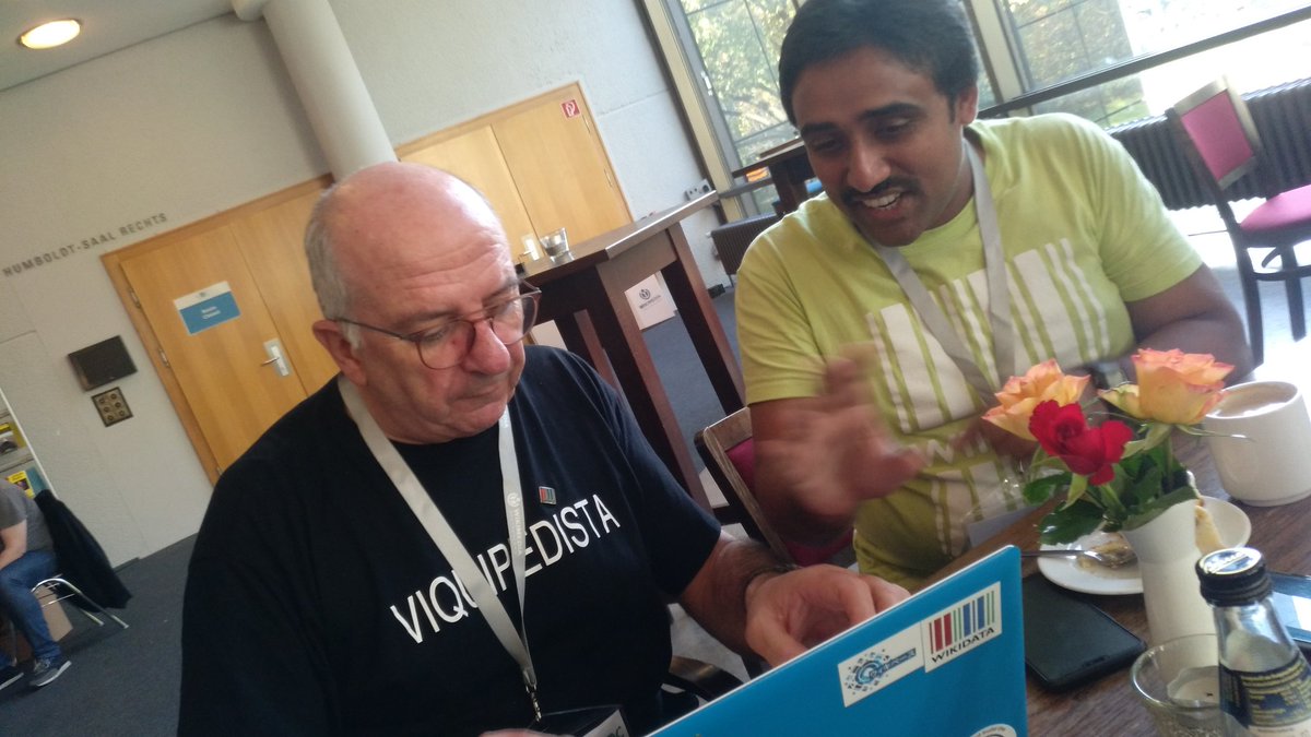 theklaneh's tweet image. .@amadalvarez showing how a automatic templates work in Malayalam. It works! @AmicalWikimedia #wikidatacon