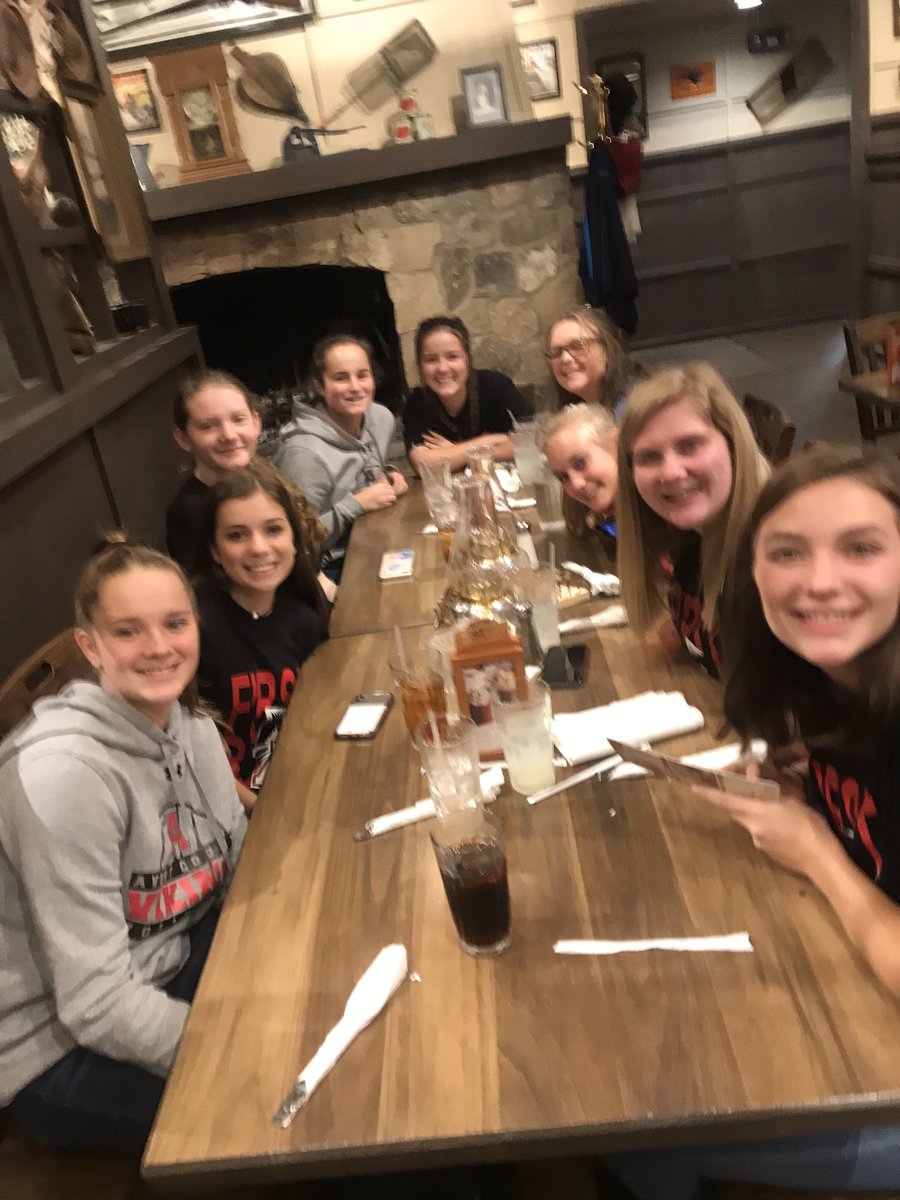 Avery Vikings VB tweet media