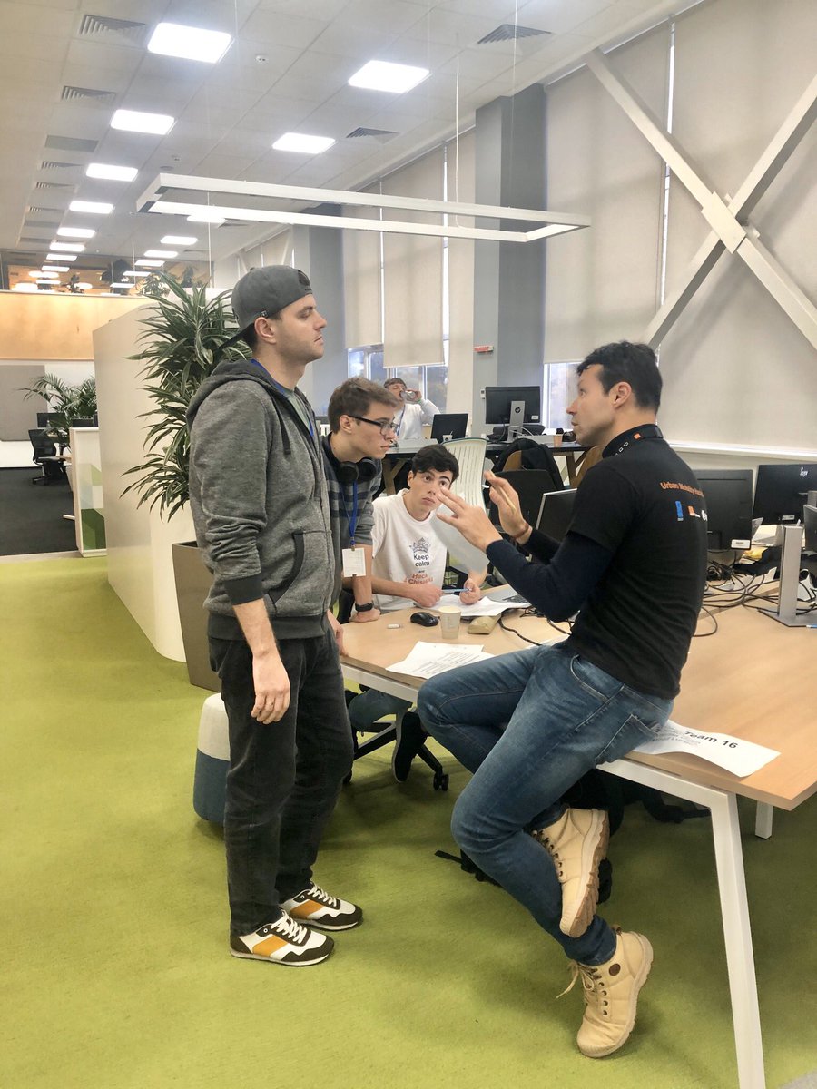 SurugiuOlga's tweet photo. Cooking 🤯ideas in kITchen for the 2nd day of #UrbanMobilityHackathon. Lots of passion and enthusiasm to make our city a better place 🚎🚌🚗. Can’t wait for tomorrow’s presentations! #orangesystems #BigData @OrangeMD @UNDPMoldova https://t.co/svRoVvwEpc