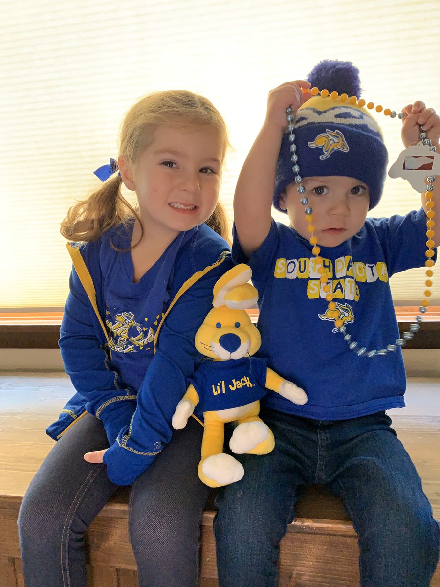 Kids are ready for Home Depot College game day! Go jacks!!!