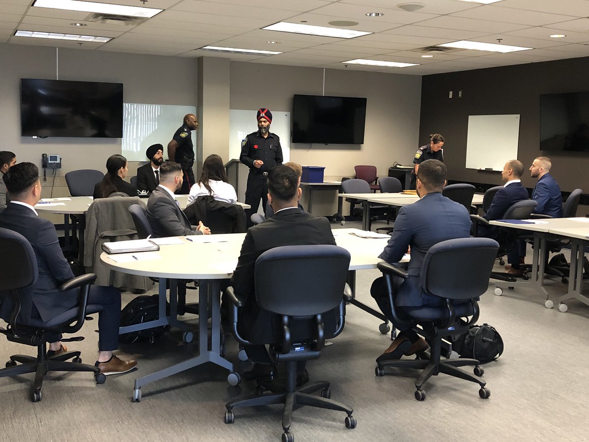 PRPRecruiting's tweet photo. A/Sgt. Basran addressing potential #PRP candidates at the @PeelPolice Local Focus Assessment. #RecruitingTeam good luck everyone. https://t.co/xRyIP6kE35