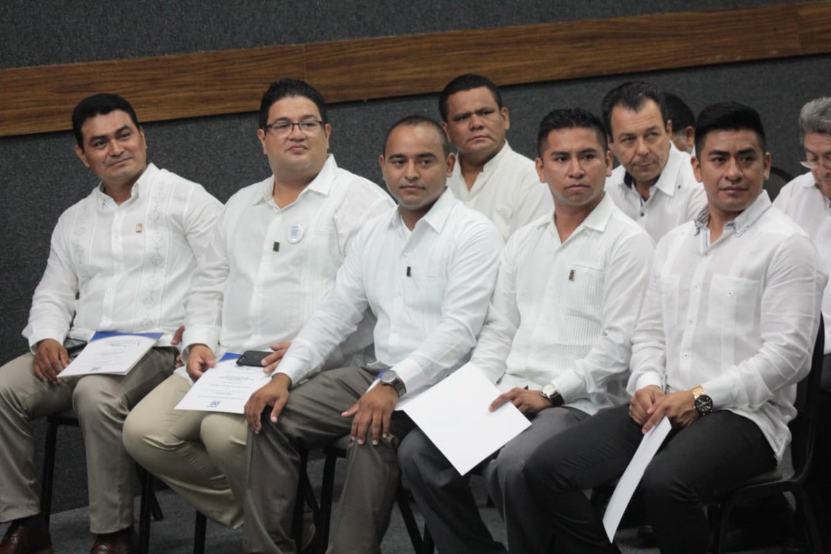 El Presidente Nacional Ing. Ricardo García de León Coria. Mencionó que en la AMIC la corrupción no cabe, instó a los nuevos dirigentes de la delegación Cancún, que encabeza el Ing. Christian Sosa  a realizar prácticas leales, éticas y con alto valor social. #SomosAMIC